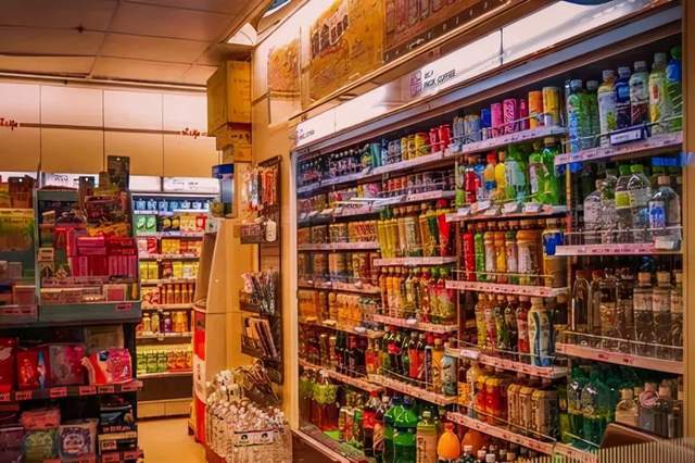 拼便宜微觀察 | 零售店擁抱互聯(lián)網(wǎng)商品零售的三大變革浪潮